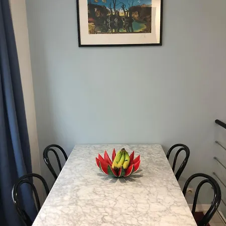 Grande Chambre A Montmartre Paris