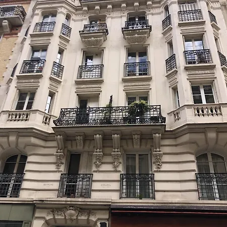Grande Chambre A Montmartre * Parigi