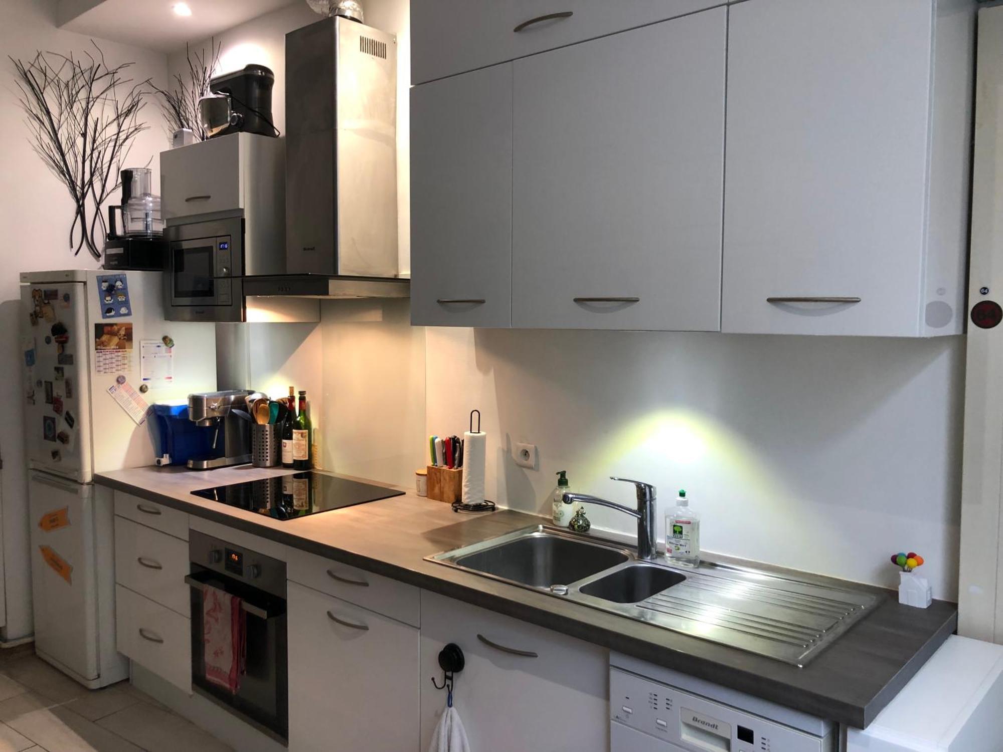 Grande Chambre A Montmartre Homestay Paris
