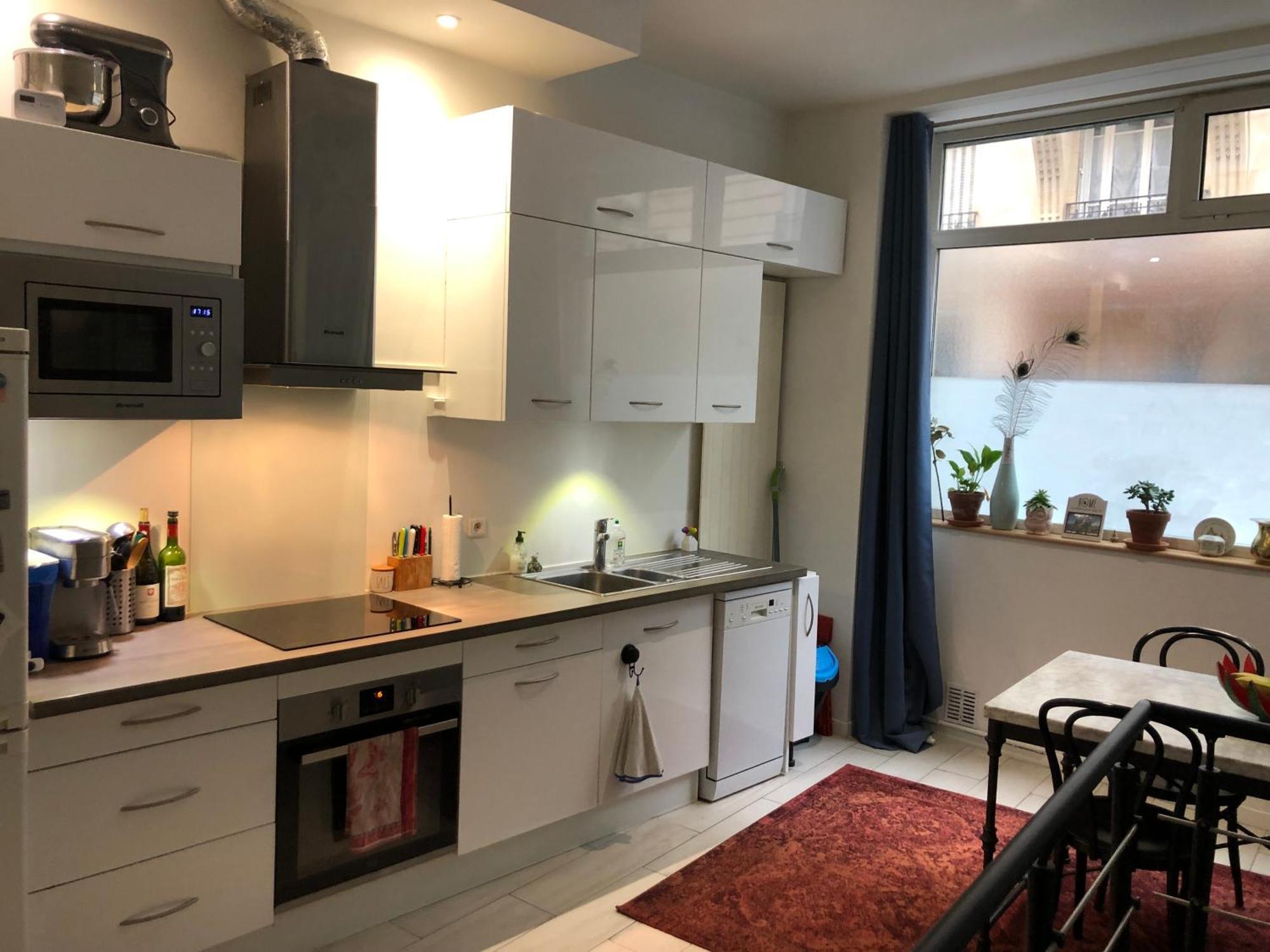 Grande Chambre A Montmartre * Parigi